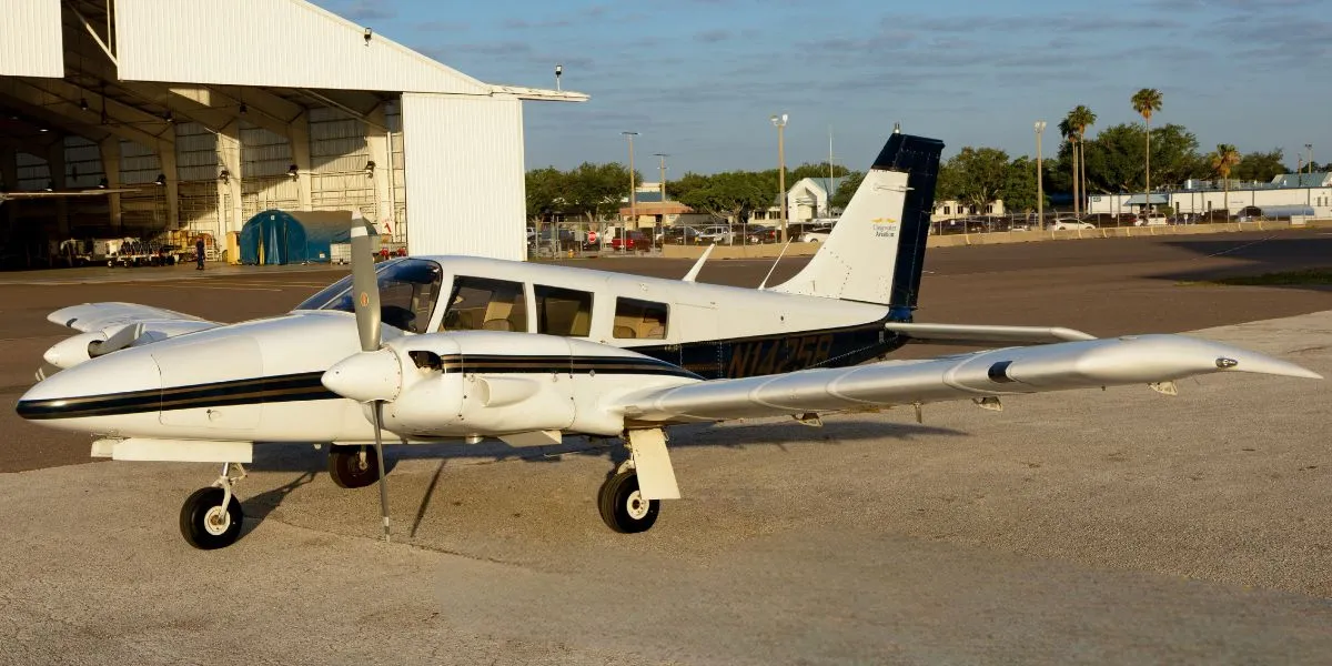 Beechcraft Baron 58 N14258